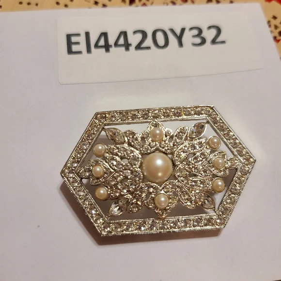 Vintage Brooch for sale - Picture 7 of 9